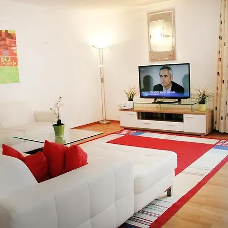 Am Kirchplatz Apartment Fulpmes